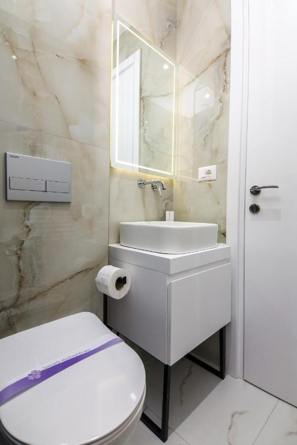 N Hotel City Center By Noshi Tirana Exterior photo