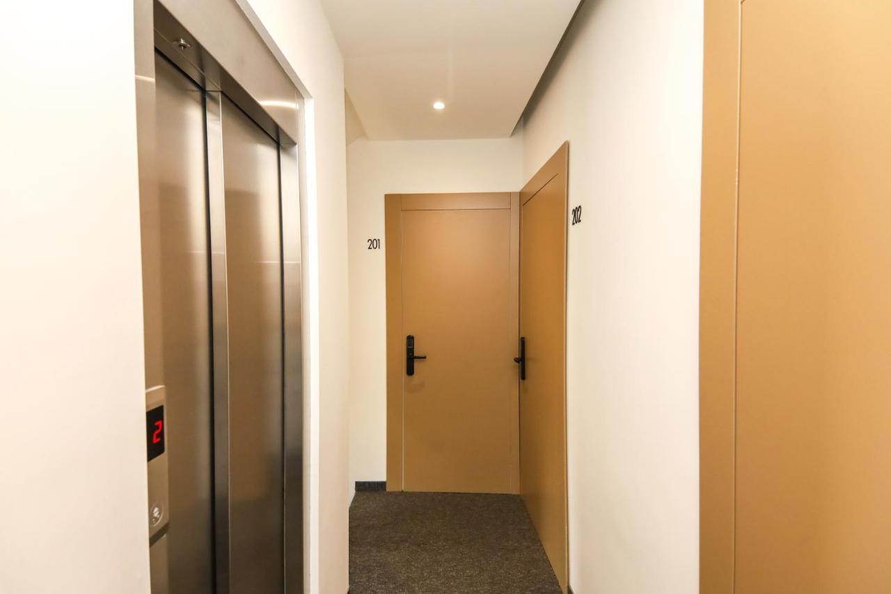 N Hotel City Center By Noshi Tirana Exterior photo
