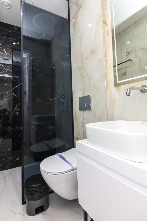 N Hotel City Center By Noshi Tirana Exterior photo