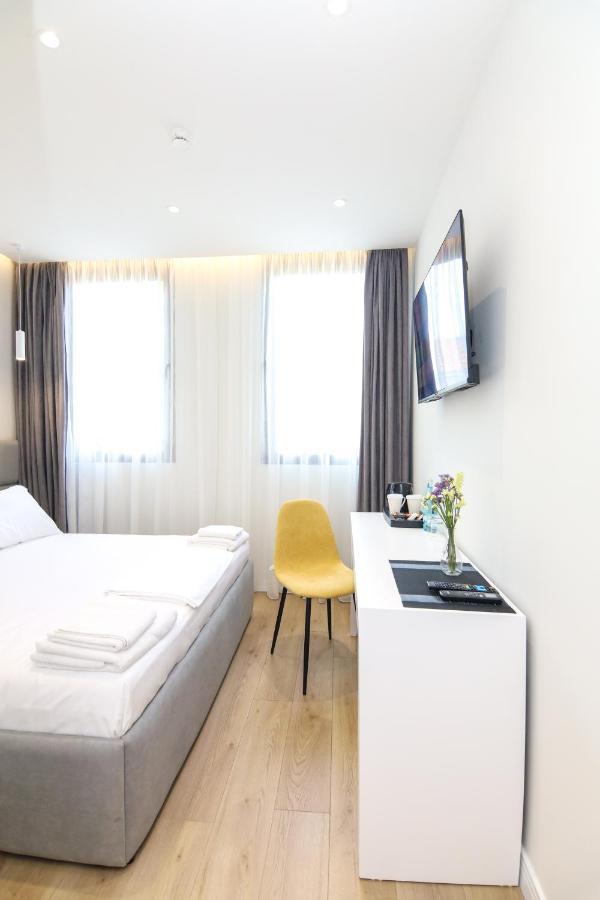 N Hotel City Center By Noshi Tirana Exterior photo