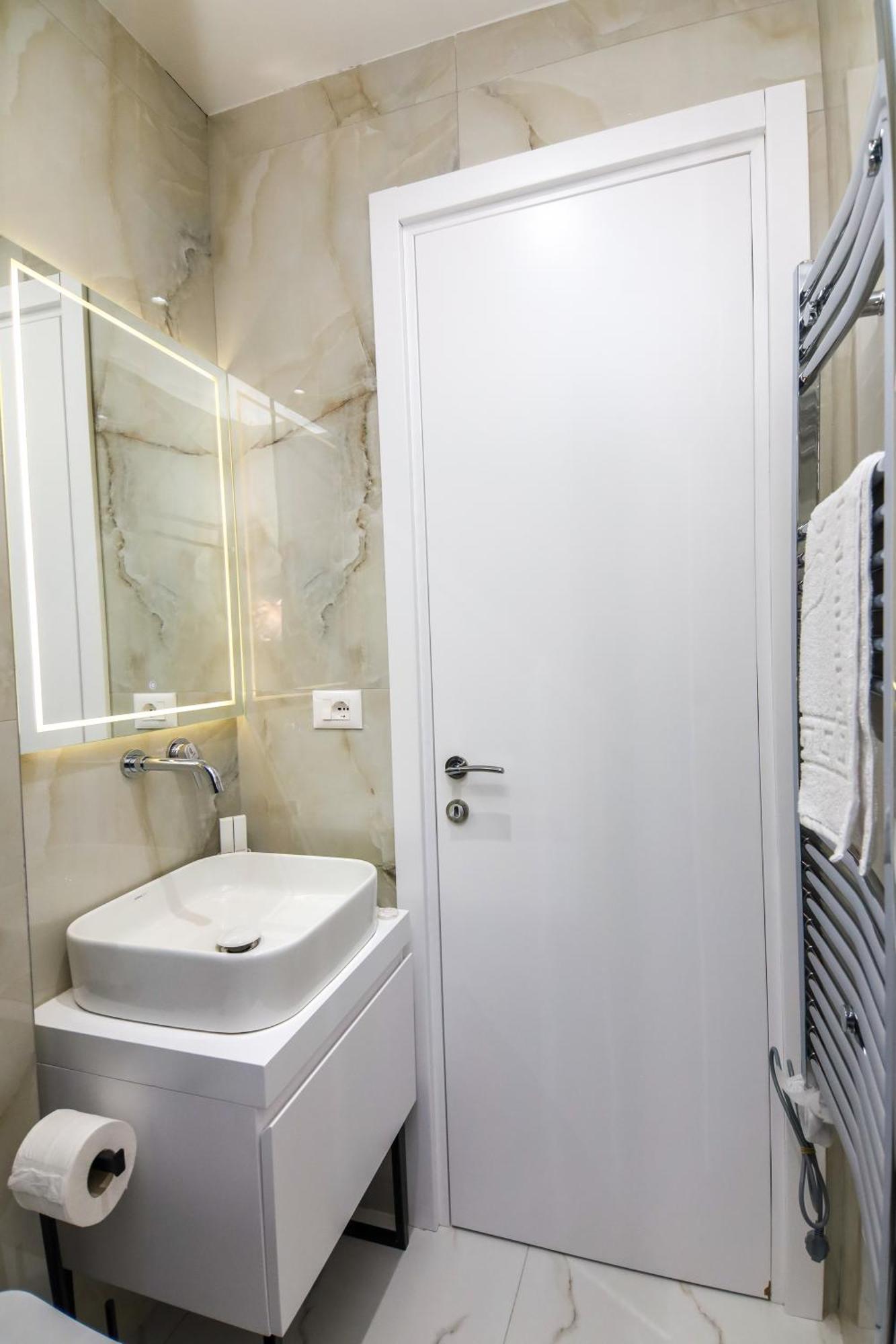 N Hotel City Center By Noshi Tirana Exterior photo