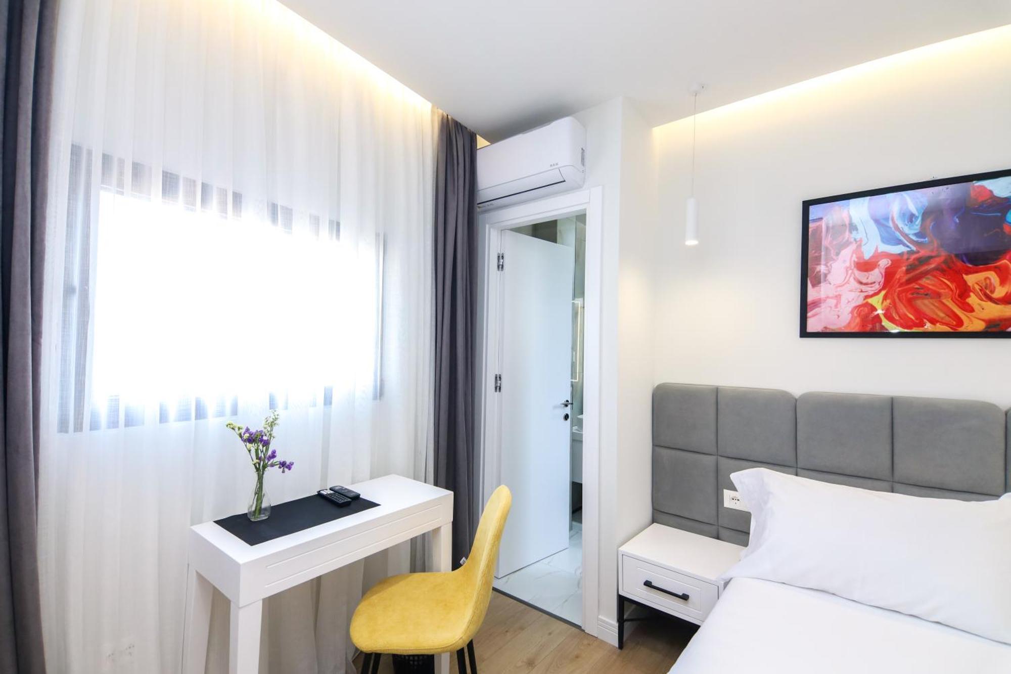 N Hotel City Center By Noshi Tirana Exterior photo